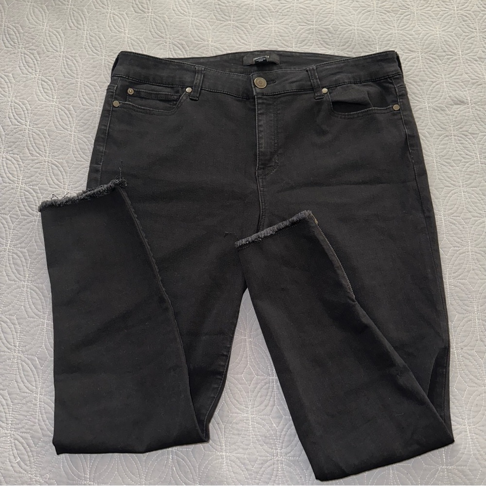 Black Plus Size 16 Forever 21 Distressed Zipper Hem Skinny Jeans